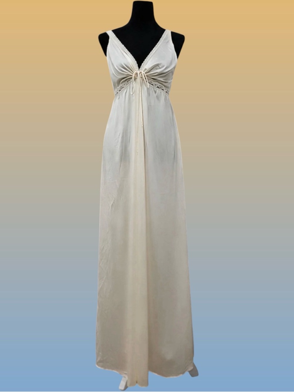 Vintage 70s Miss Elaine Ivory Peignoir Set Nightgown Robe ILGWU - Picture 4 of 8